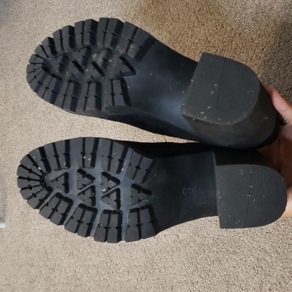 Topshop women's black round toe suede ankle booties 3" heel kinda chunky - Picture 8 of 9